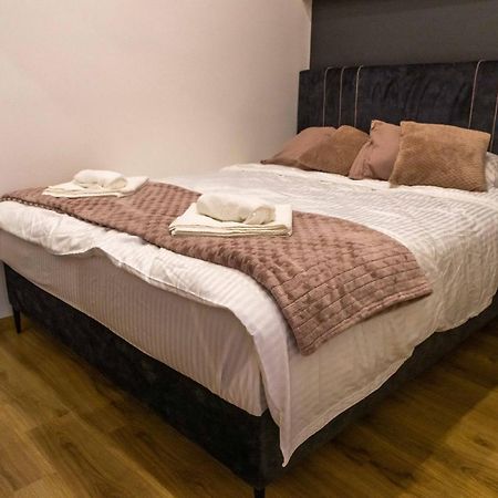 Rubikon Free Parking Apartmani Dusanovac Luaran gambar