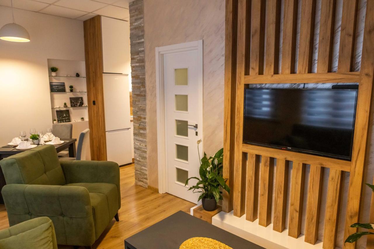 Rubikon Free Parking Apartmani Dusanovac Luaran gambar